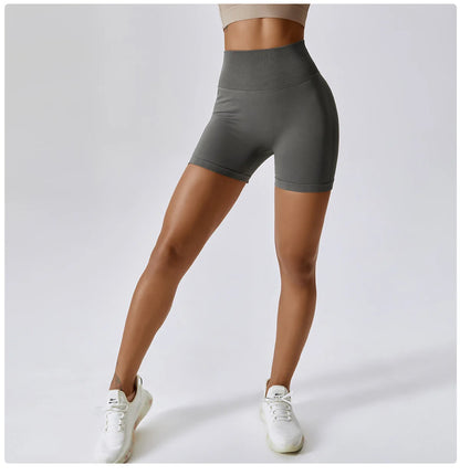 Seamless Scrunch Push Up Shorts - Contours & Enhances