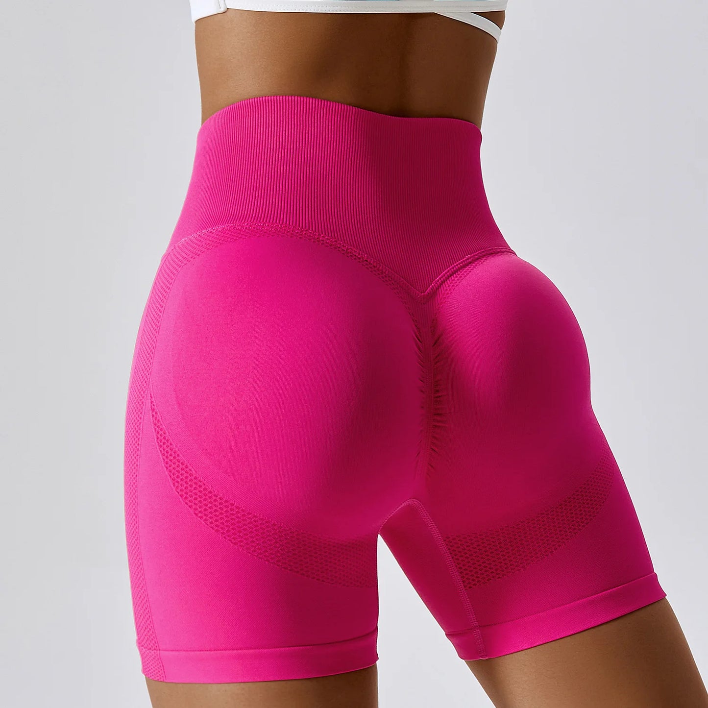 Seamless Scrunch Push Up Shorts - Contours & Enhances